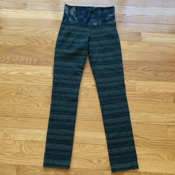 Lululemon Leggings - Picture 4 of 5
